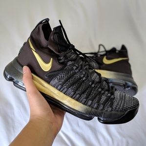 kd 9 black and gold